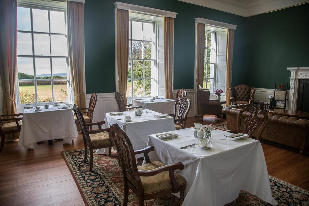 Отель Islay House Bridgend  Экстерьер фото