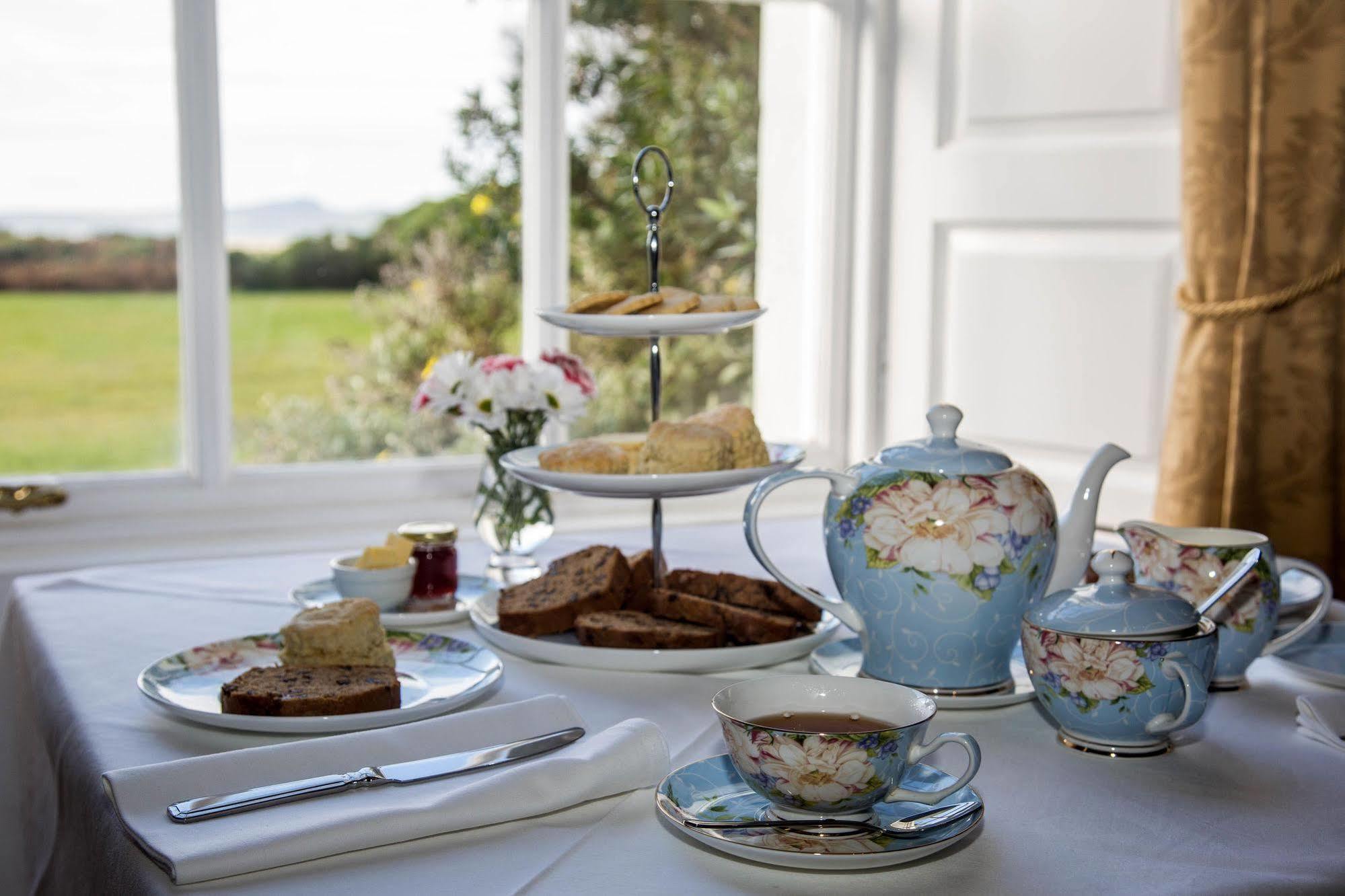 Отель Islay House Bridgend  Экстерьер фото